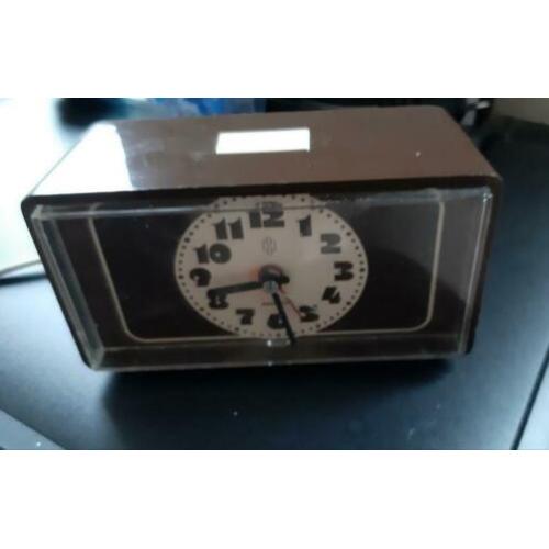 Vintage bruine wekker made in Germany Electrisch