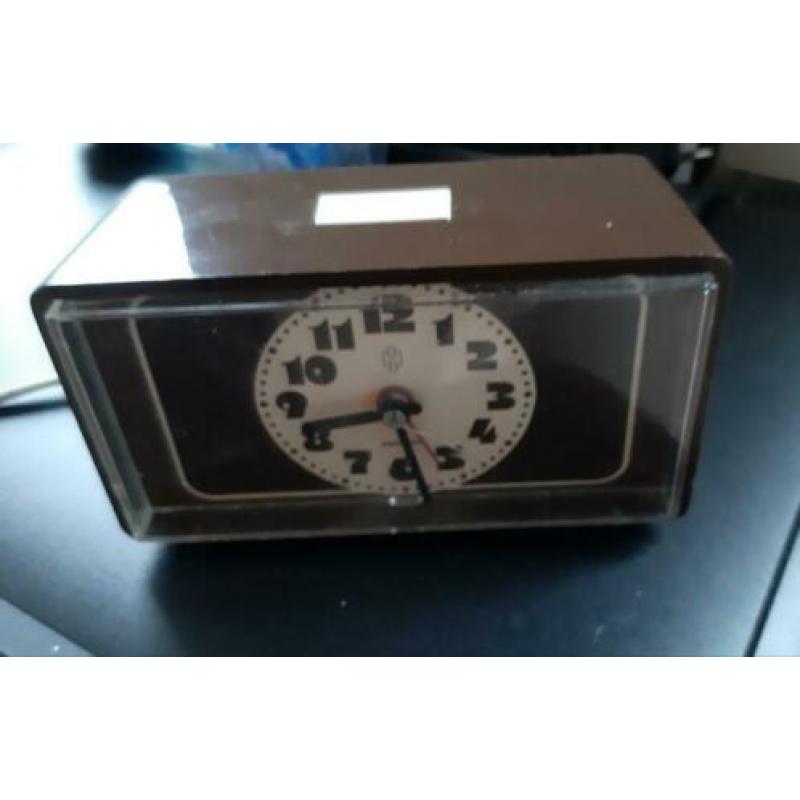 Vintage bruine wekker made in Germany Electrisch
