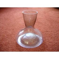Mooie vaas voor Biedermeier van zwart getint glas (nieuw)