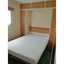 Tekoop stacaravan met dubbelglas op camping Ponderosa