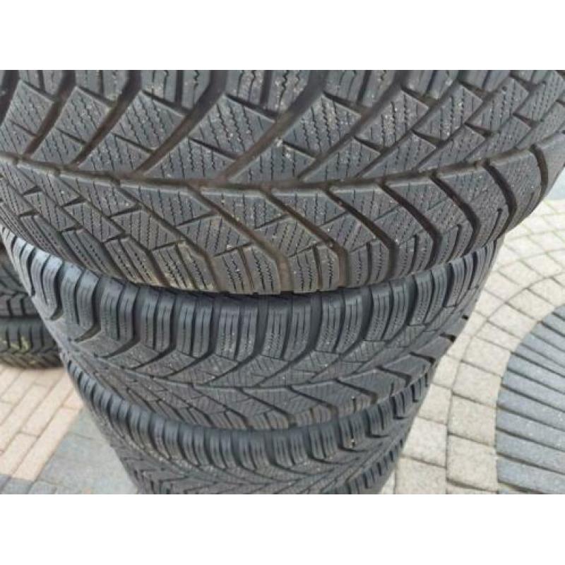 Continental winter contact 205 55 16