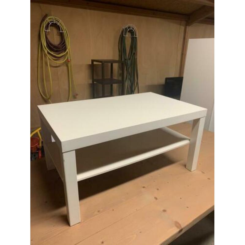 Ikea salontafel wit (twee stuks, aan elkaar te schuiven)