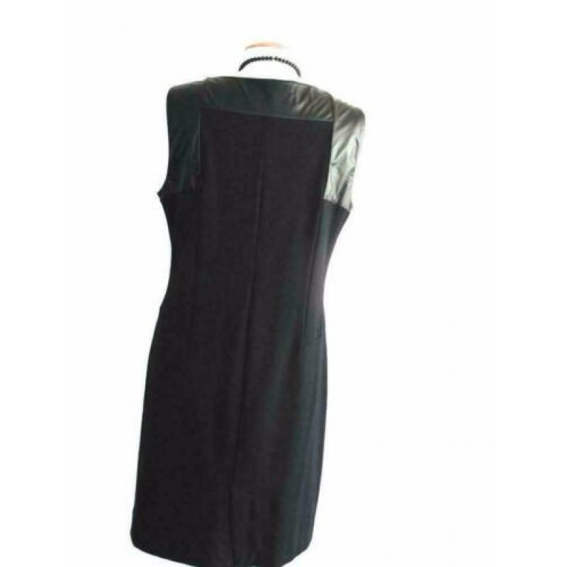 Little black Dress met leerverwerking, maat 44