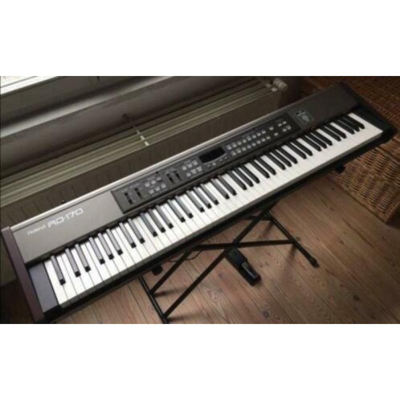 Roland RD 170 stage piano 88