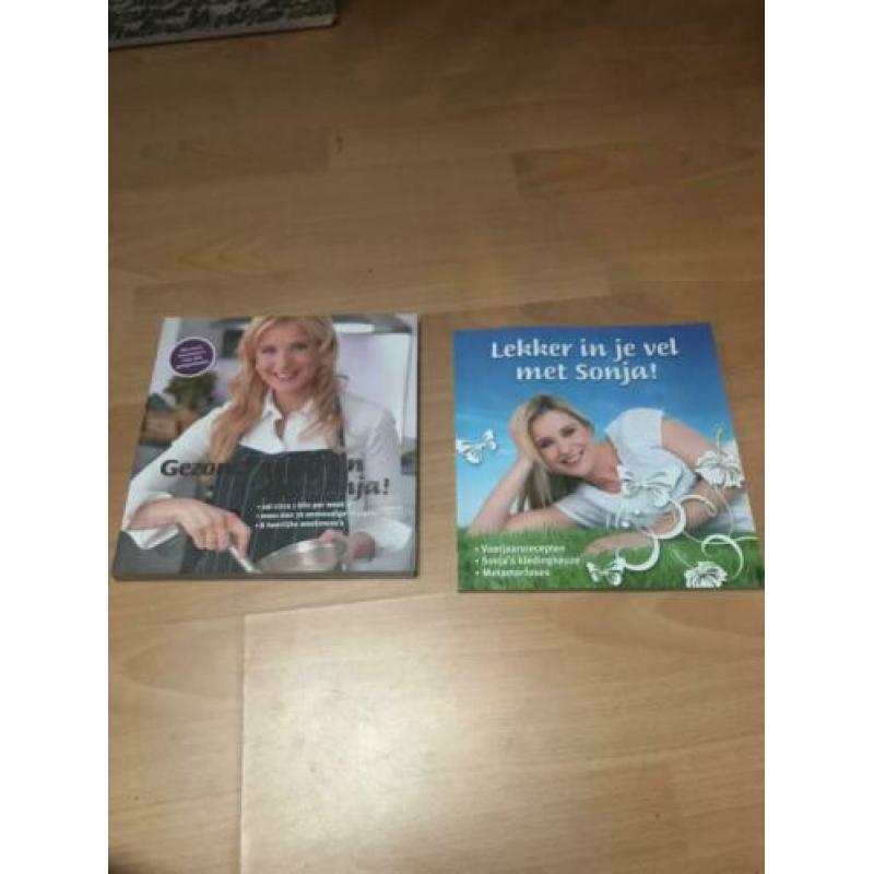 Twee Sonja Bakker boeken in goede staat