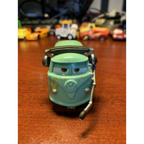 Disney Pixar Cars 2 Movie - Fillmore pit crew chief 1:55
