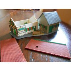 HO seinhuisje, vakwerkwoning en vakwerkhuisje met schuur