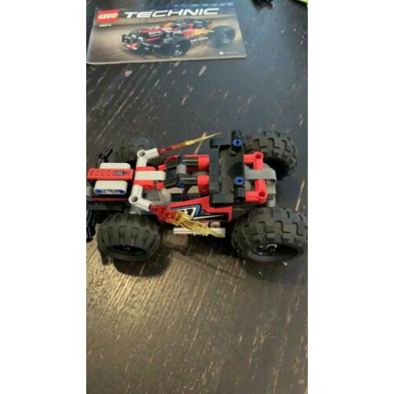 Lego technic 42073 race auto
