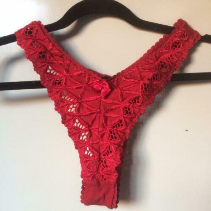 Mooie Zgan Aubade lingerieset rood 80c