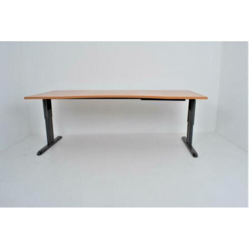 Beuken buikbureau gebruikt €125,- ex 200x90cm