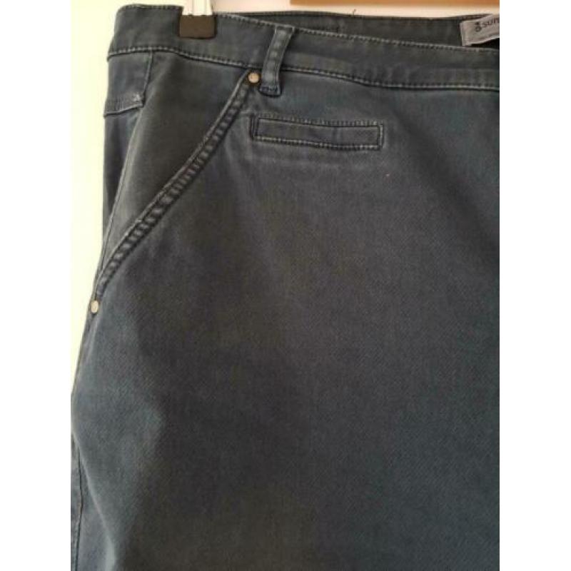 Summum broek maat 44