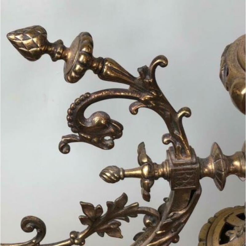 Prachtige, grote, majestueuze en gewichtige kroonluchter