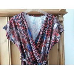 Prachtige Jurk met Ruffle erg apart NIEUW met label maat M