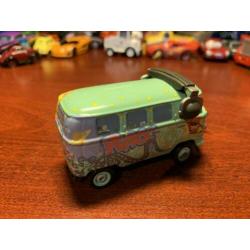 Disney Pixar Cars 2 Movie - Fillmore pit crew chief 1:55