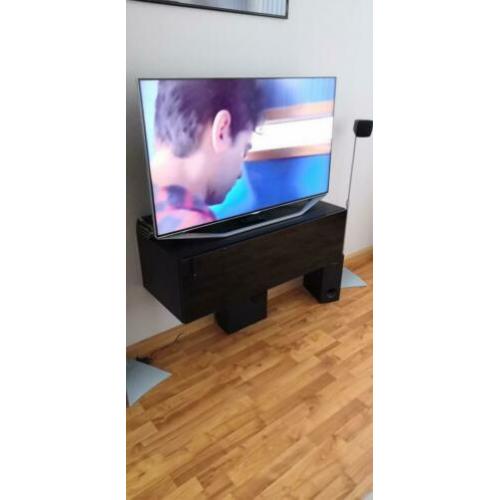 Hangend tv meubel + vitrinekast met licht