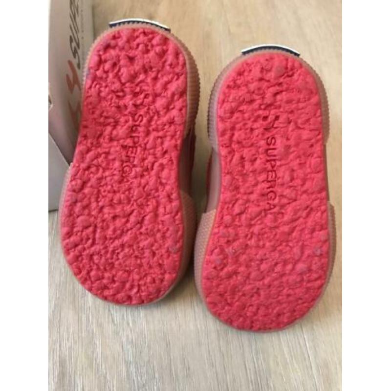 Superga babyschoenen maat 19