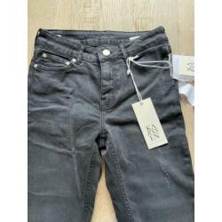 Zoe karssen skinny fit mt 28/32 nieuw