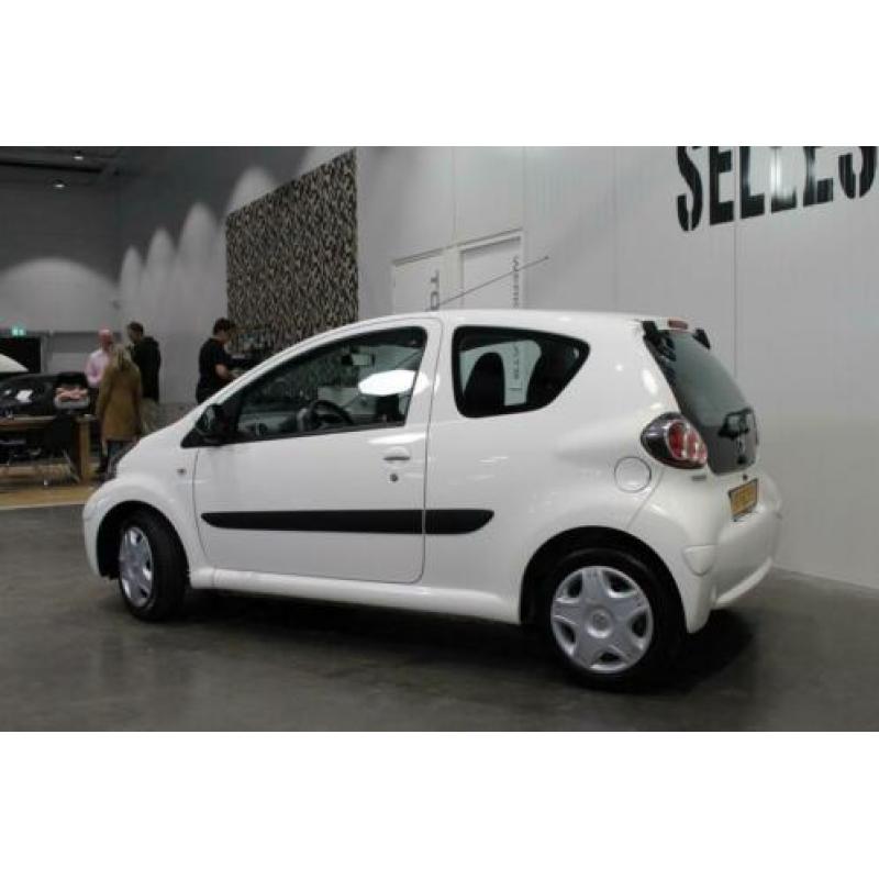 Toyota Aygo 1.0-12V Comfort | Centrale deurvergendeling |
