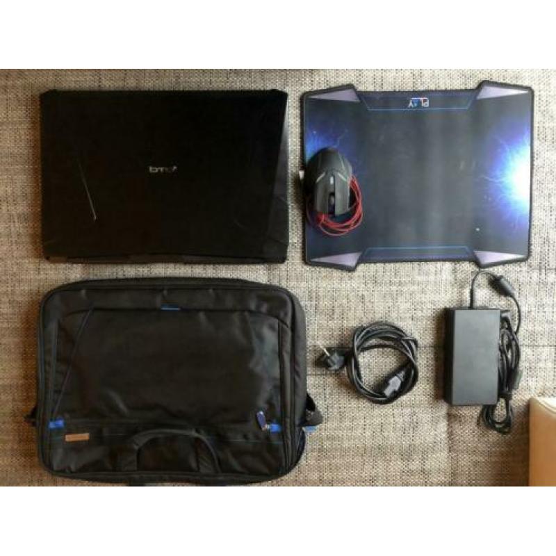 BTO GAMING LAPTOP 17Inch 16GB DDR4 500 SSD