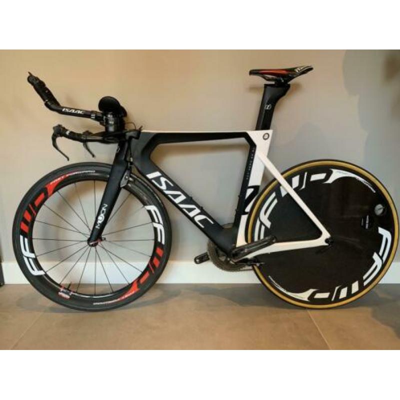 Isaac Muon aero 60 SL Campagnolo ESP tijdrit triathlonfiets
