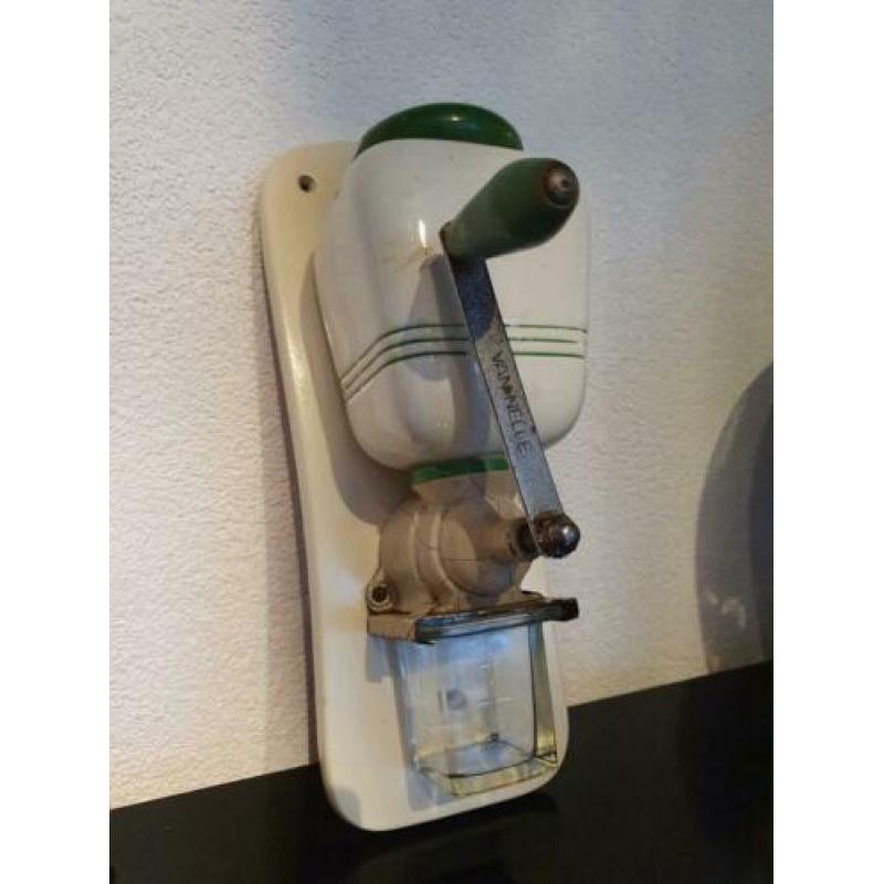 Schitterende brocante Van Nelle wand koffiemolen nu €25