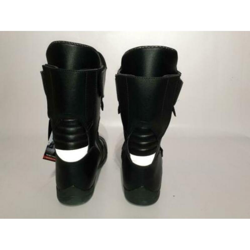 NIEUWE JHS Karrera S DZ mt 46 van € 139,95 voor € 119,95