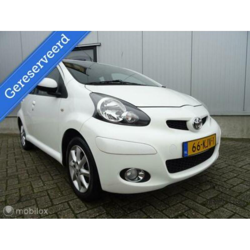 Toyota Aygo 1.0-12V Comfort * Elektrische pakket / Airco / 5