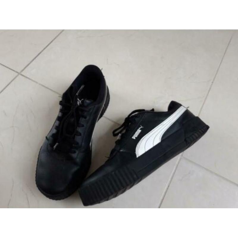 Puma sneakers maat 39 zwart