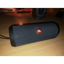 Jbl flip essential