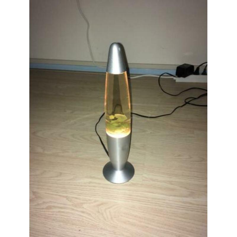 Lavalamp Groen met Rode Gloed