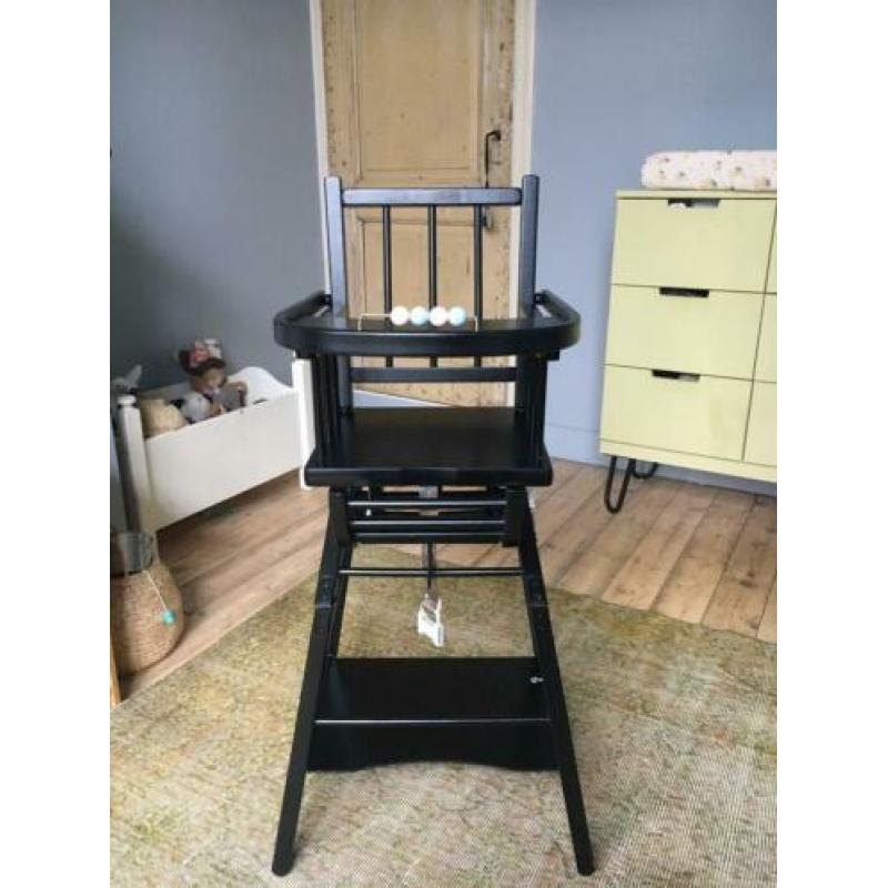 Combelle zwarte kinderstoel