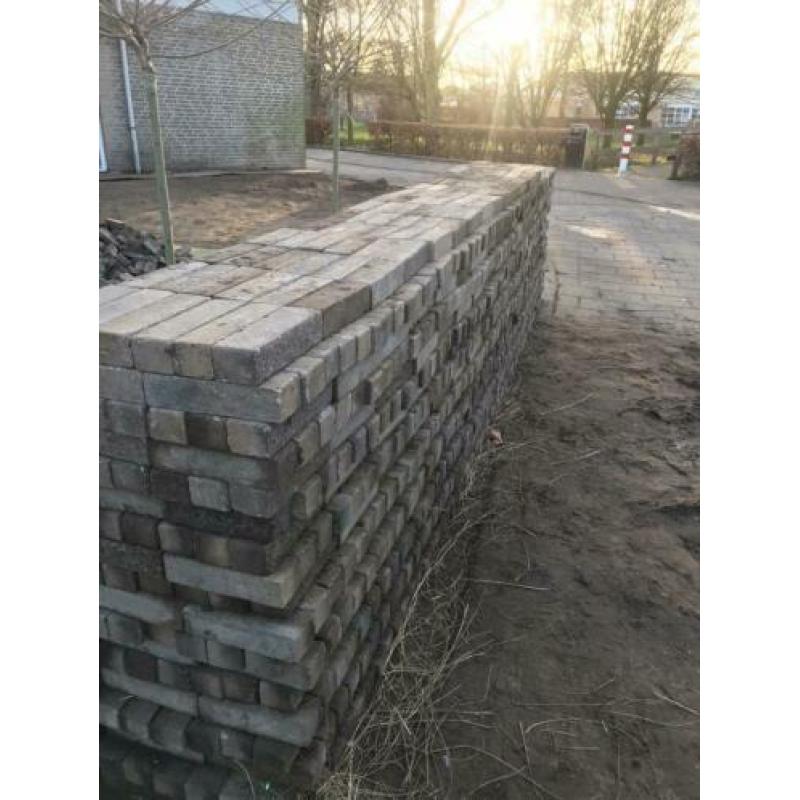 Inrit beton klinkers gratis af te halen 19m2