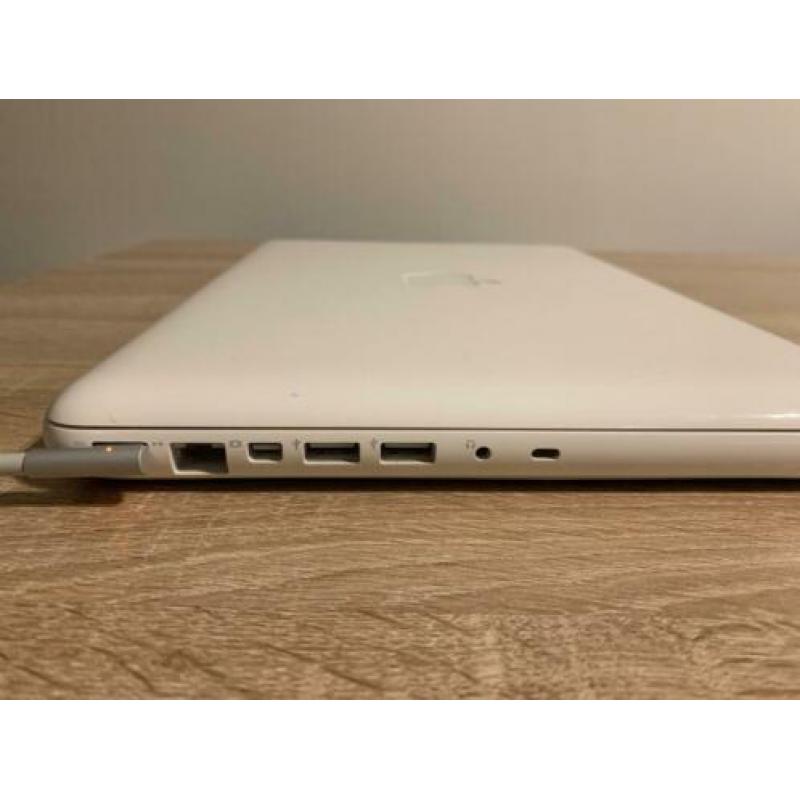 MacBook 13-inch Mid 2010 wit unibody