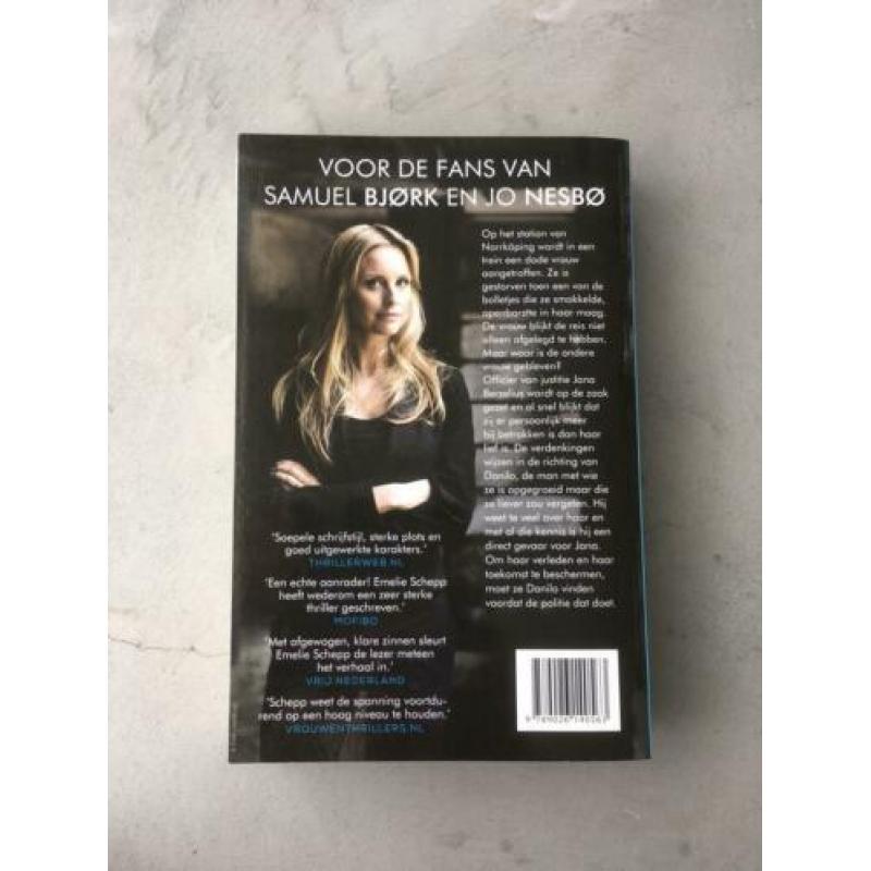 Twee thrillers Emelie Schepp - Memento en Narcotica