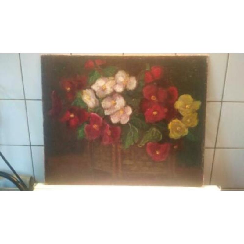mooi oud bloemenstilleven gesigneerd