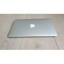 MacBook Air 11" i5 4GB 121GB Opslag Early 2014