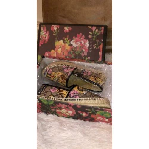 Gucci espadrilles 35