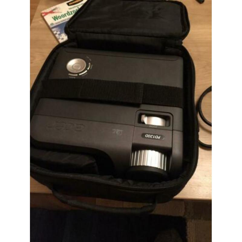 Acer pd120d beamer zgan zwart