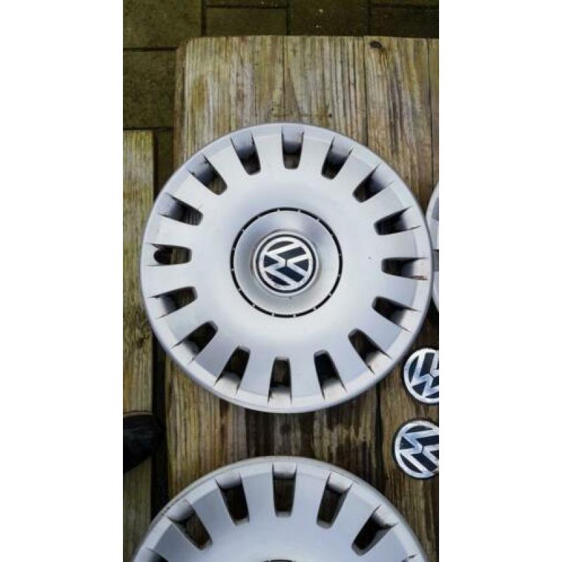 4x Wieldop VW 15 inch o.a. Bora/Golf