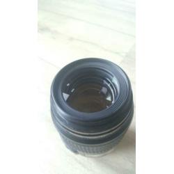 Canon Macro lens EF 100mm 2.8 USM