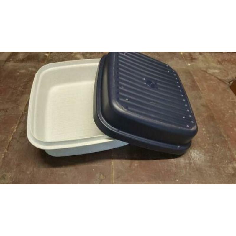 Tupperware kaasdoos plus schenk beker