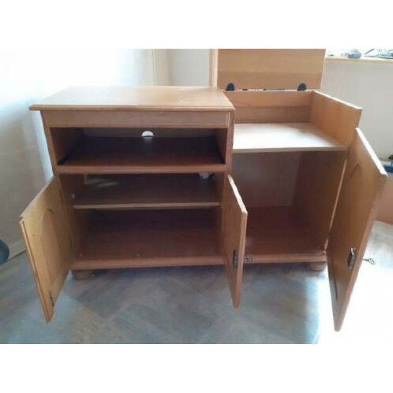 Tv - meubel (eiken)