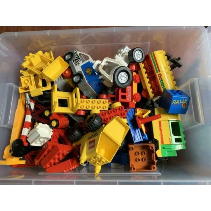 Veel duplo trein, dieren etc in 1 koop