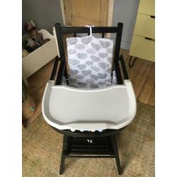 Combelle zwarte kinderstoel