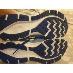 Nike dames schoenen maat 39