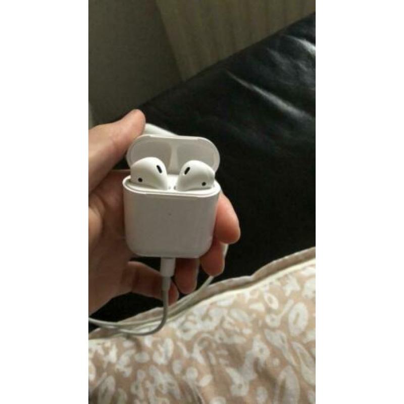 Ongebruikte 1:1 airpods 2