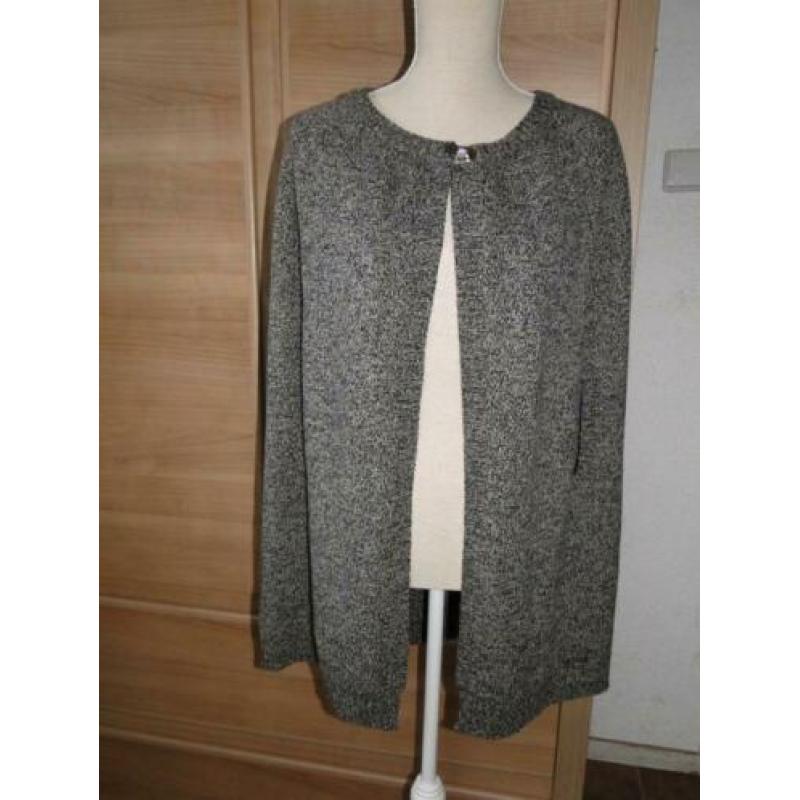CAPE / VEST ( zonder mouwen )