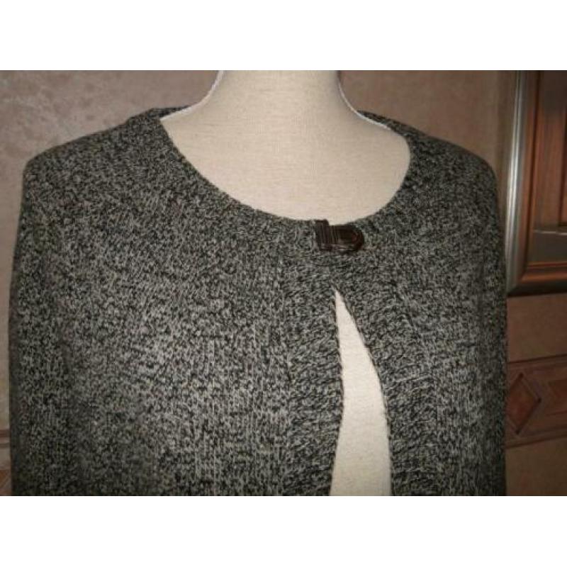 CAPE / VEST ( zonder mouwen )