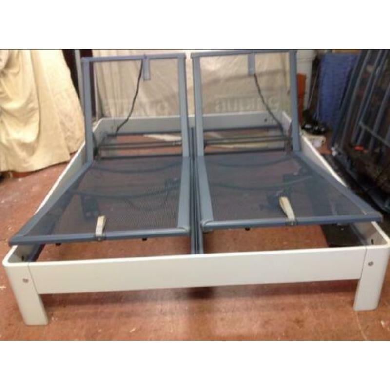 Te koop Auping Auronde 160 x200 licht grijs 34.5 cm hoog o