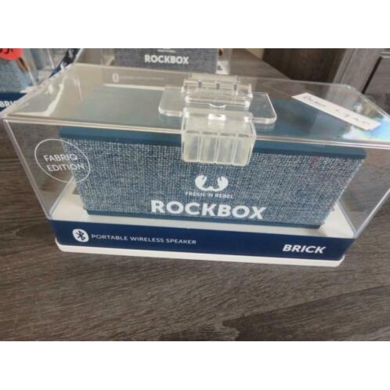 Fresh 'n Rebel Rockbox Brick bluetooth speaker